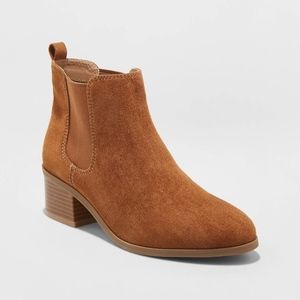 Women's Ellie Chelsea Bootie - A New Day™💕NIB💕